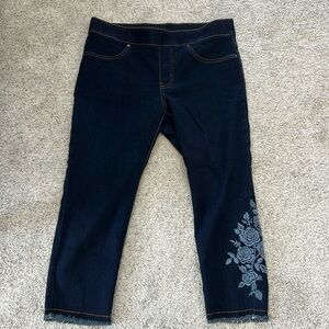 The Pioneer Woman stretch capri jeans